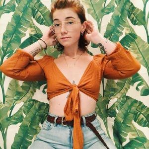 Meet your Posher, Carey